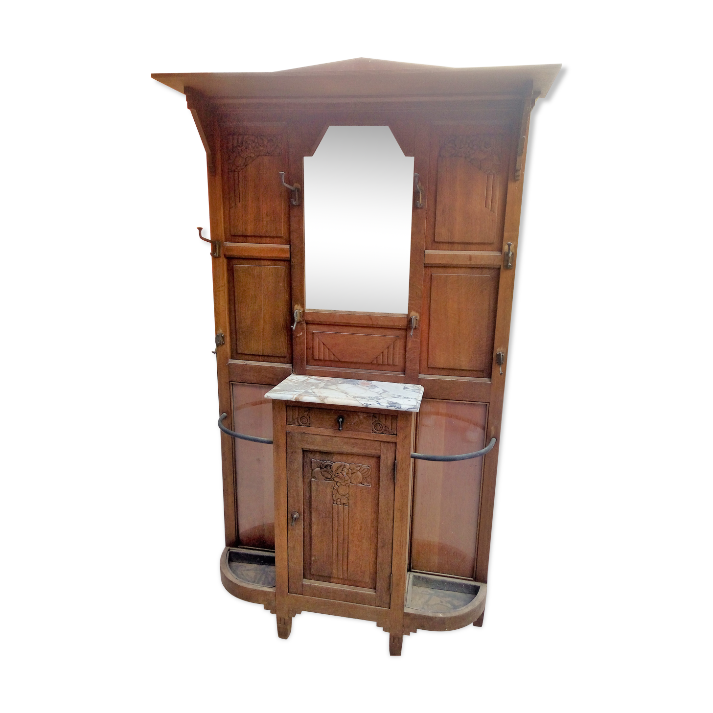 Early 20th entry locker