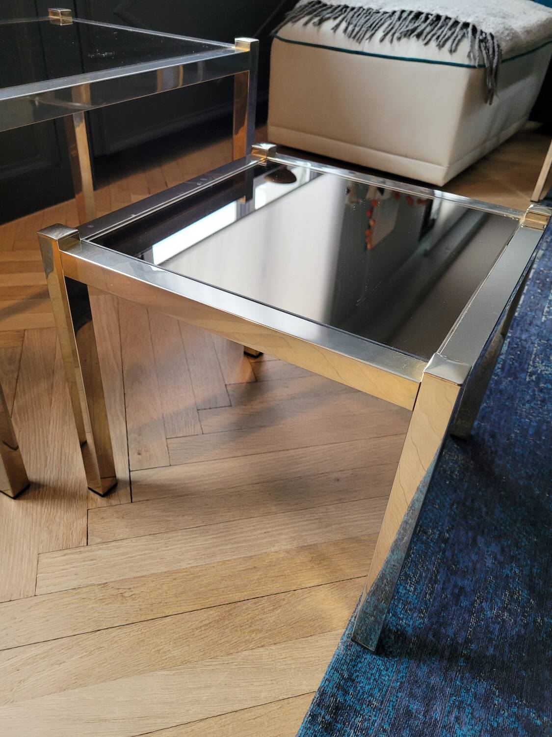 Tables gigognes en métal doré/chromé et miroir ambré