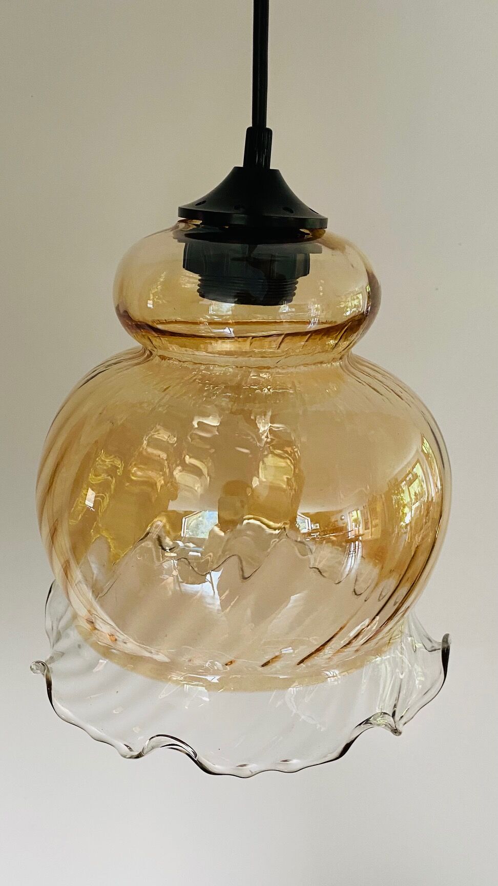 Tulip suspension in vintage amber glass