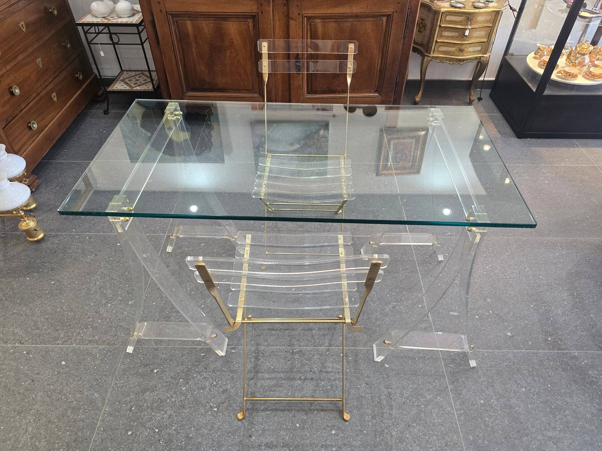 Marais International – Table and 2 chairs "The Invisibles by Marais"