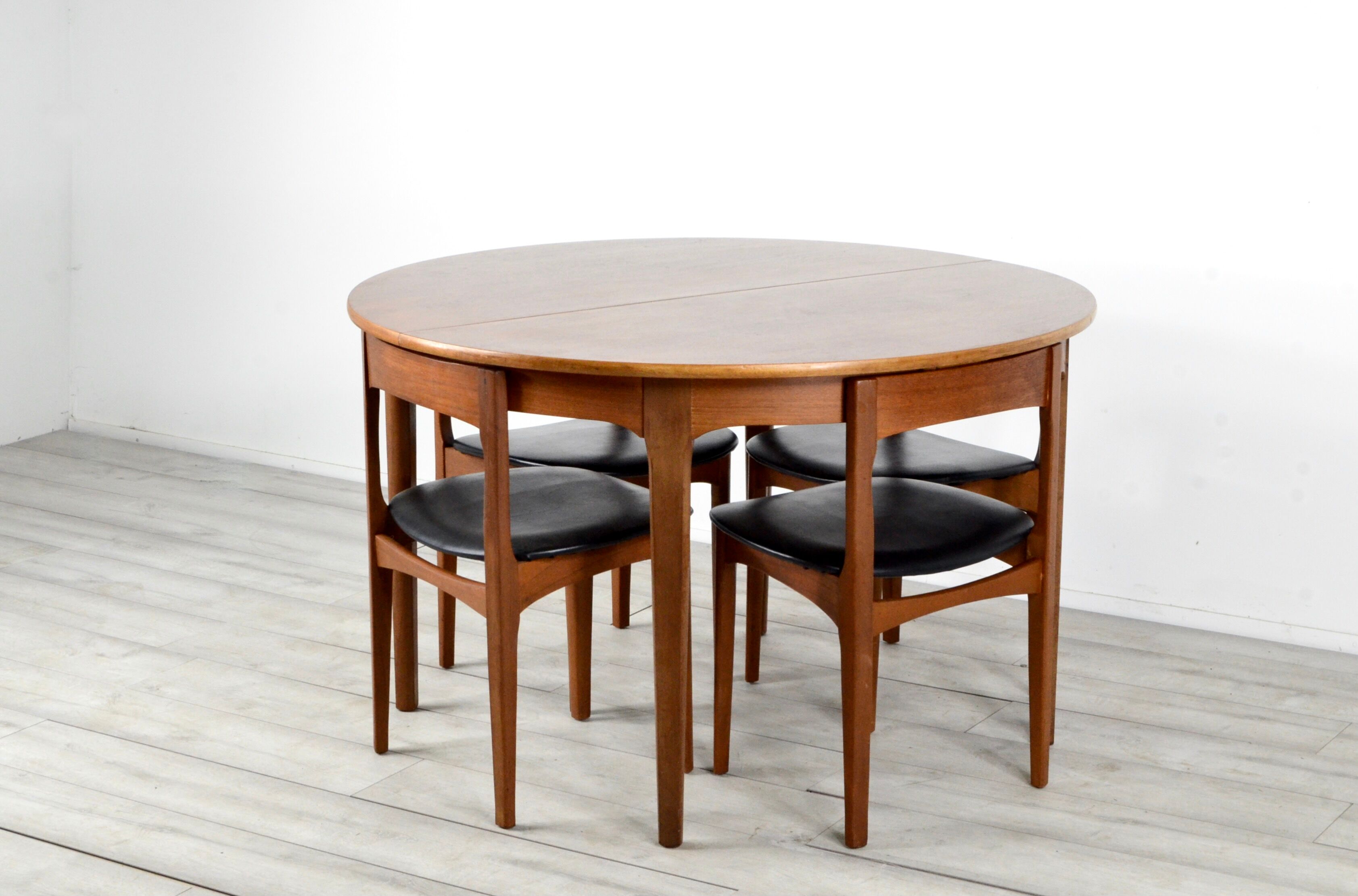 Midcentury Extending Round Teak Table and Chairs by Nathan. Vintage Modern / Danish Style / Retro.