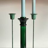 Bougeoirs en verre et métal vert