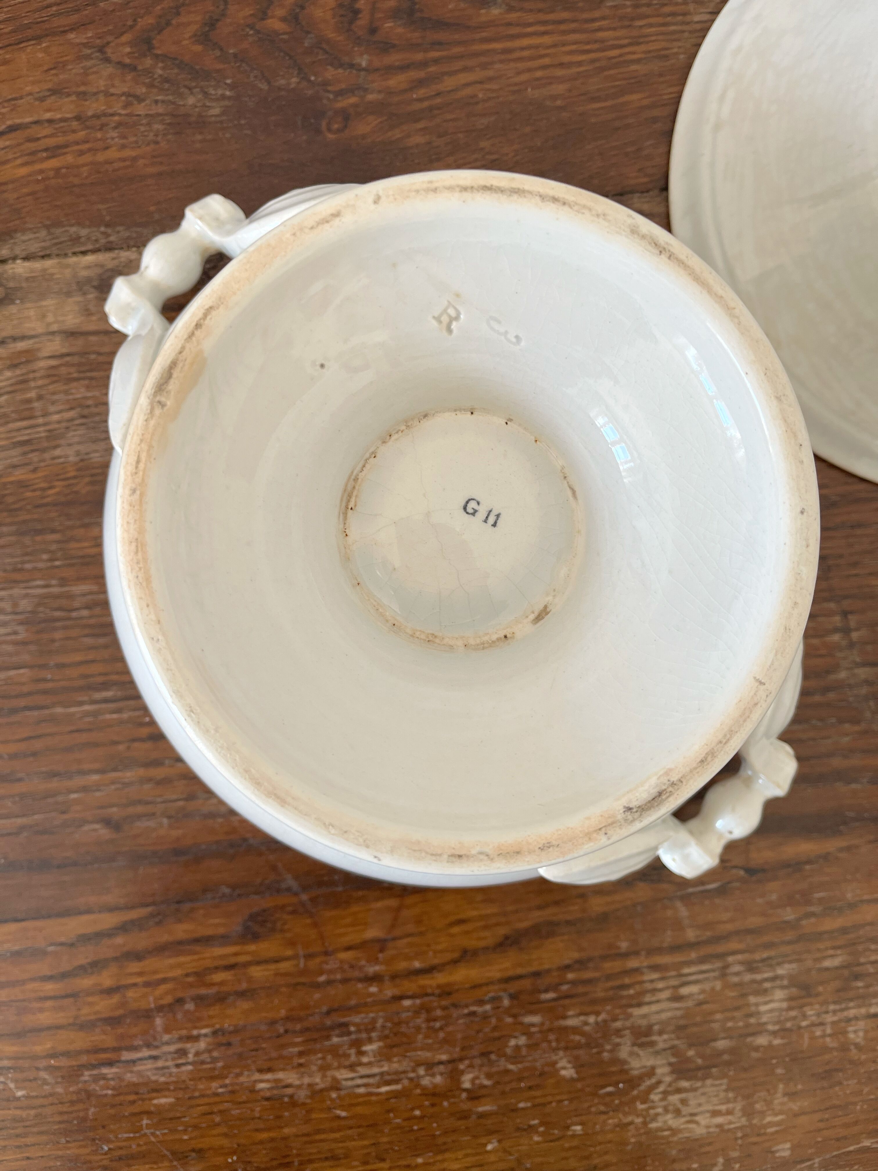 Antique white ironware soup tureen from the end of the 19th century