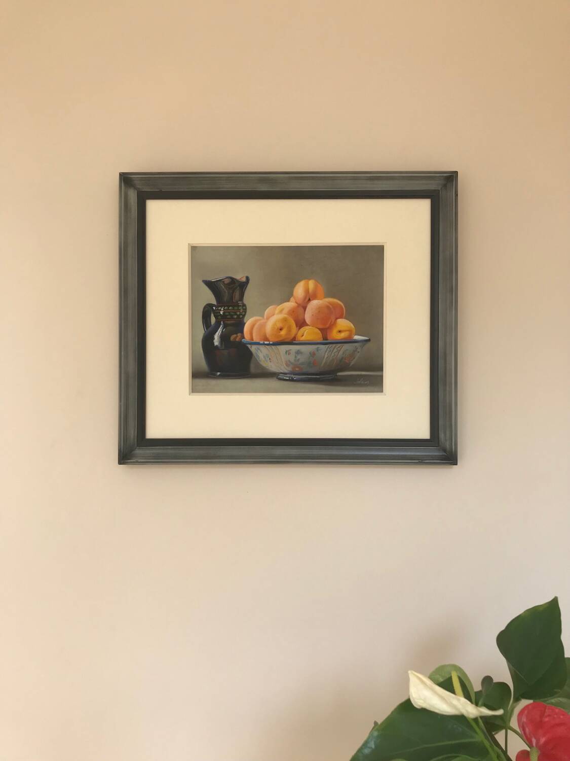 Daniel solnon (1947). pastel. still life with peaches.