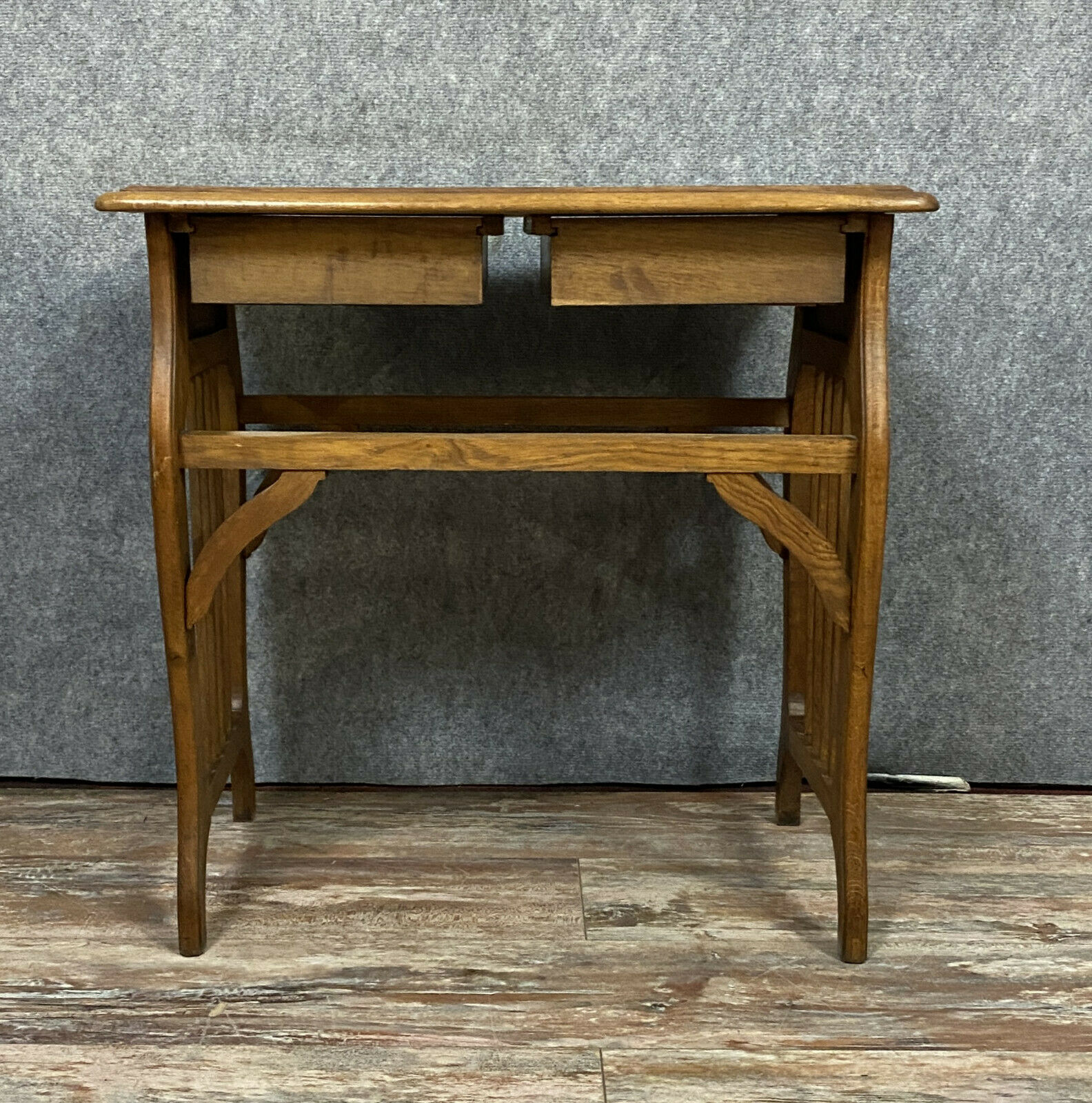 Office Nancéien Art Nouveau era in blond oak around 1900