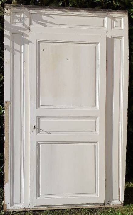 Cupboard door h201.5xl91.5cm with its 19th century molded frame