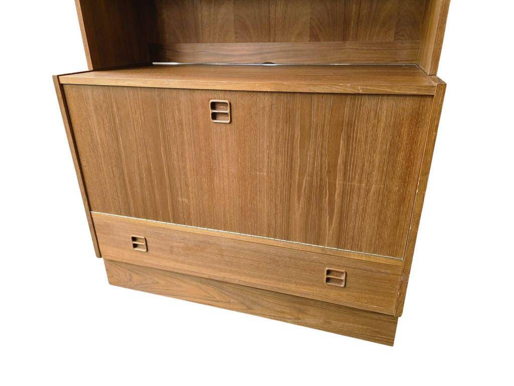 Vintage wooden shelf/bookcase/display cabinet