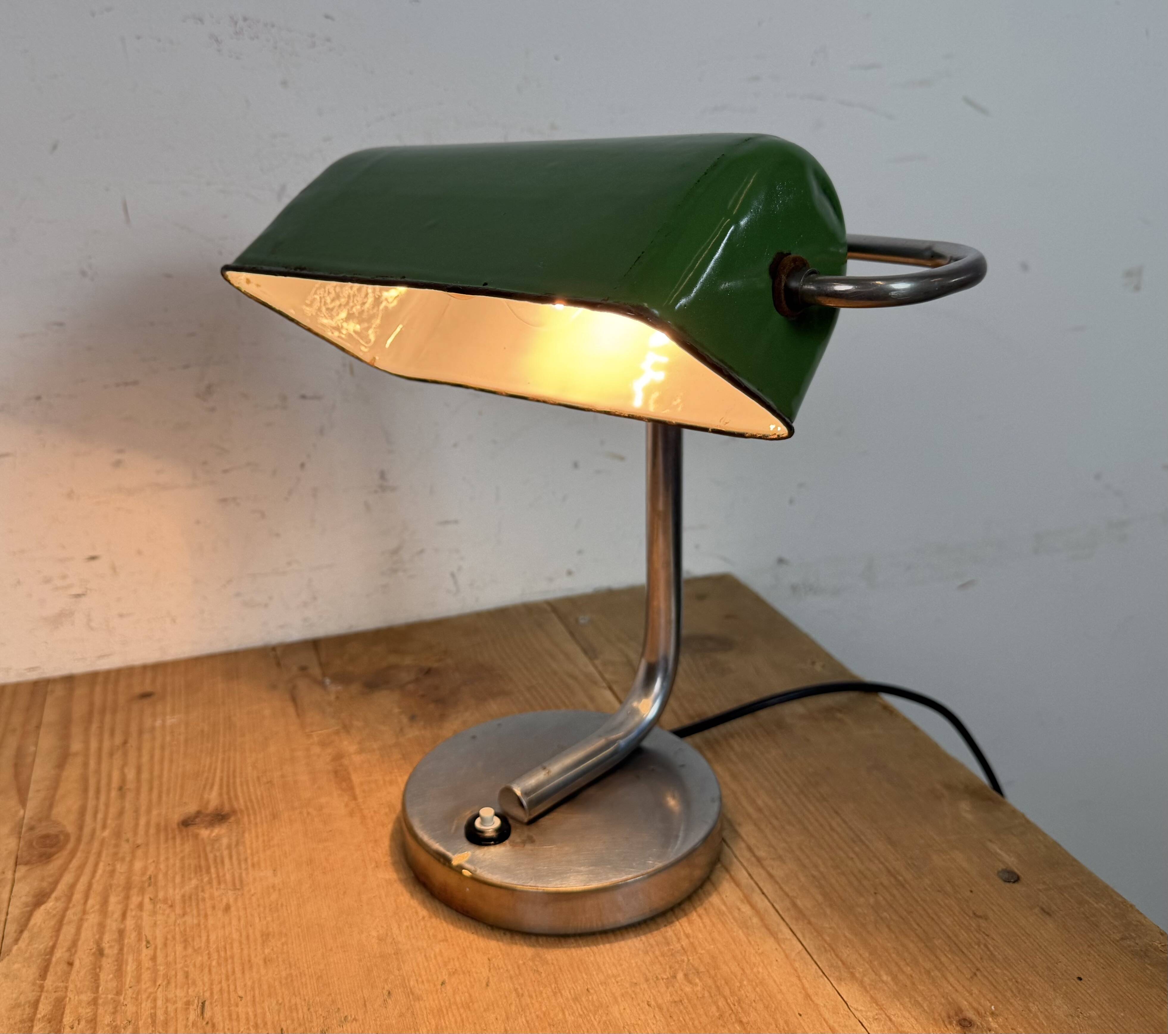 Vintage Green Enamel Banker Lamp, 1950s