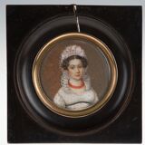 Miniature debut XIXe femme a la coiffe empire cadre bois noirci