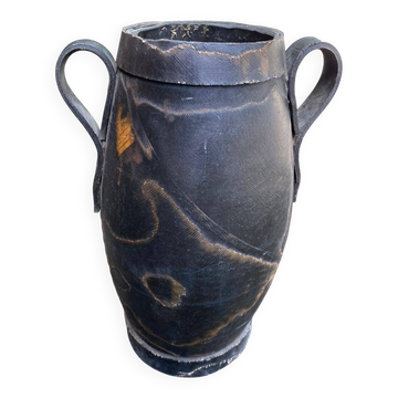 Umbrella stand planter pot in recycled rubber
