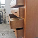 Vintage chest of drawers with compass legs, in oak.