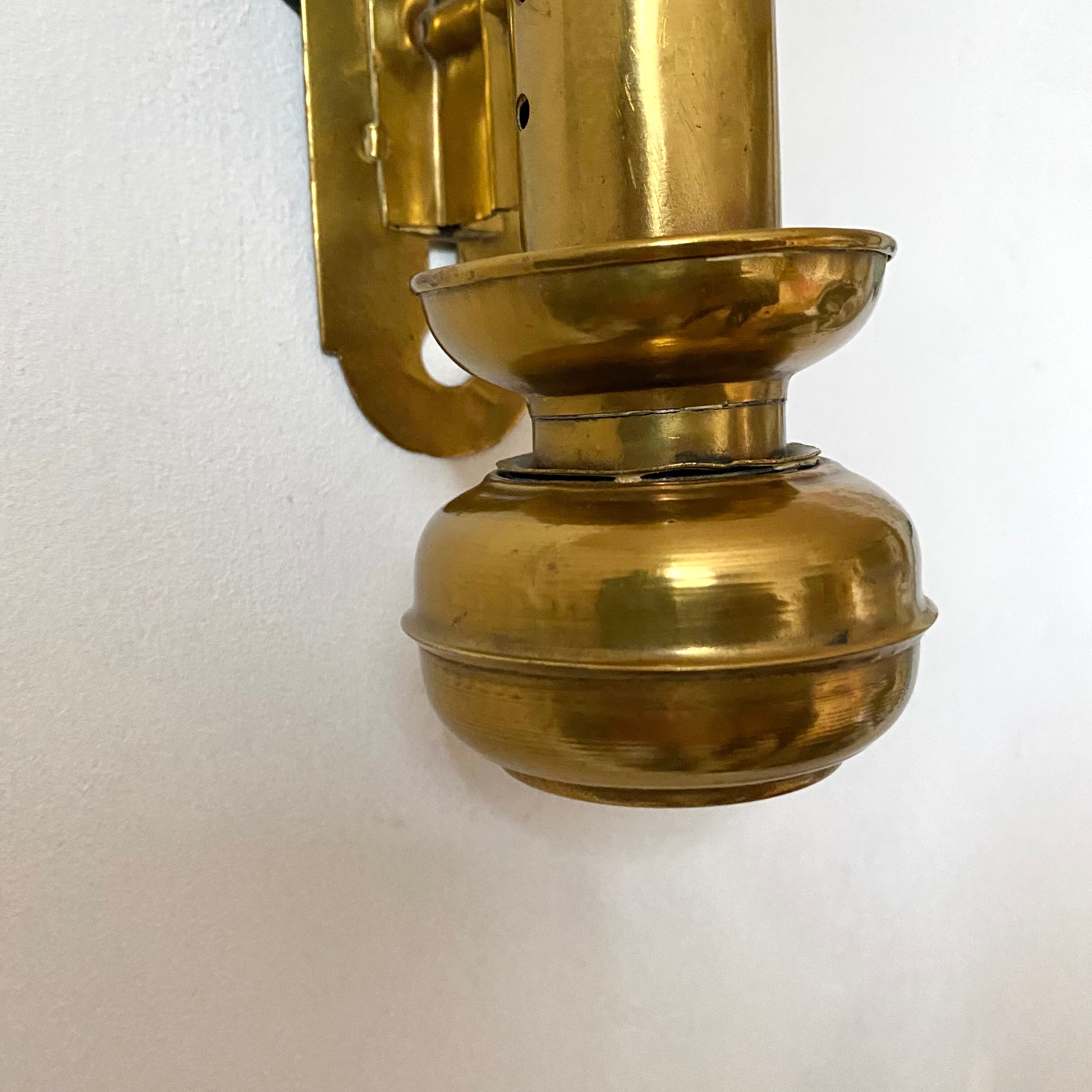 Antique brass train wall lamp