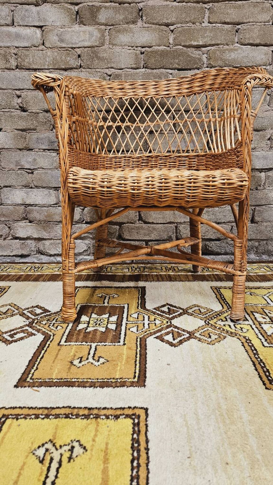 Vintage 1960s wicker rattan armchair