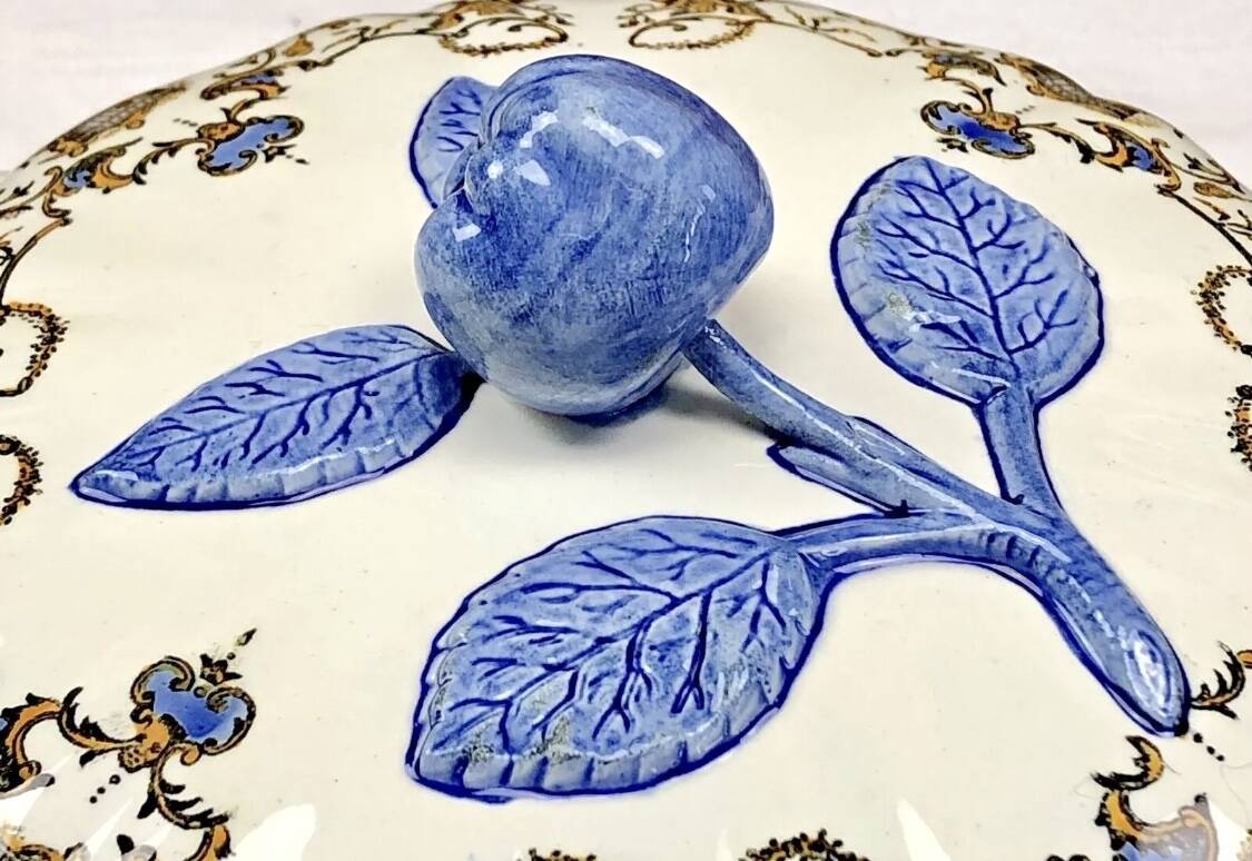 Vegetable dish small soup tureen Gien children at the Dionysus press 1941/1950