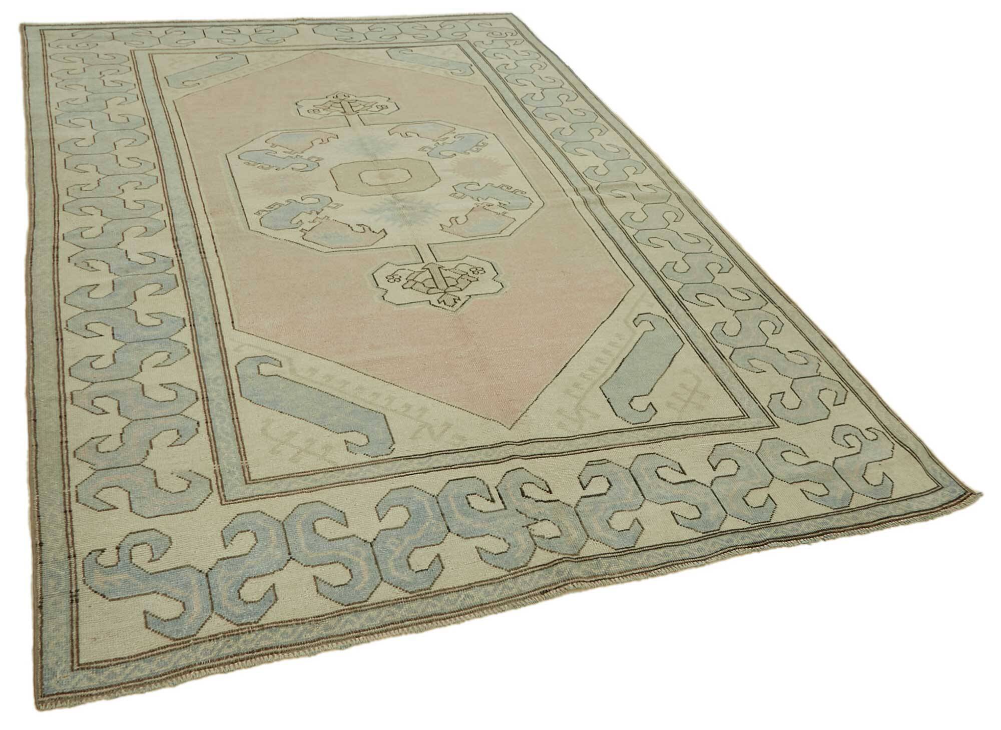 Turkish Vintage Anatolian Rug 191 cm x 266 cm