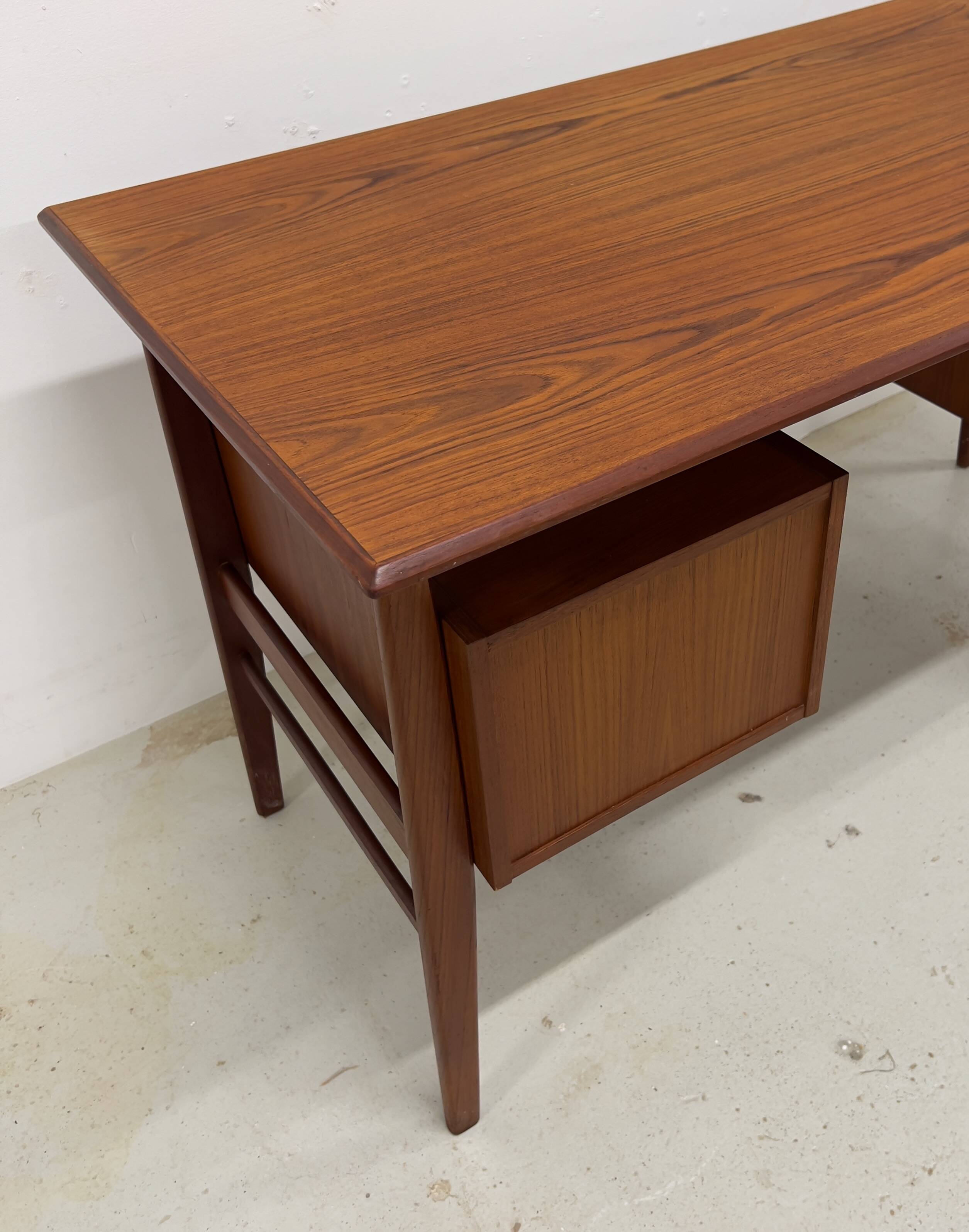 Gunnar Nielsen Teak Desk for Tibergaard, 1960s.