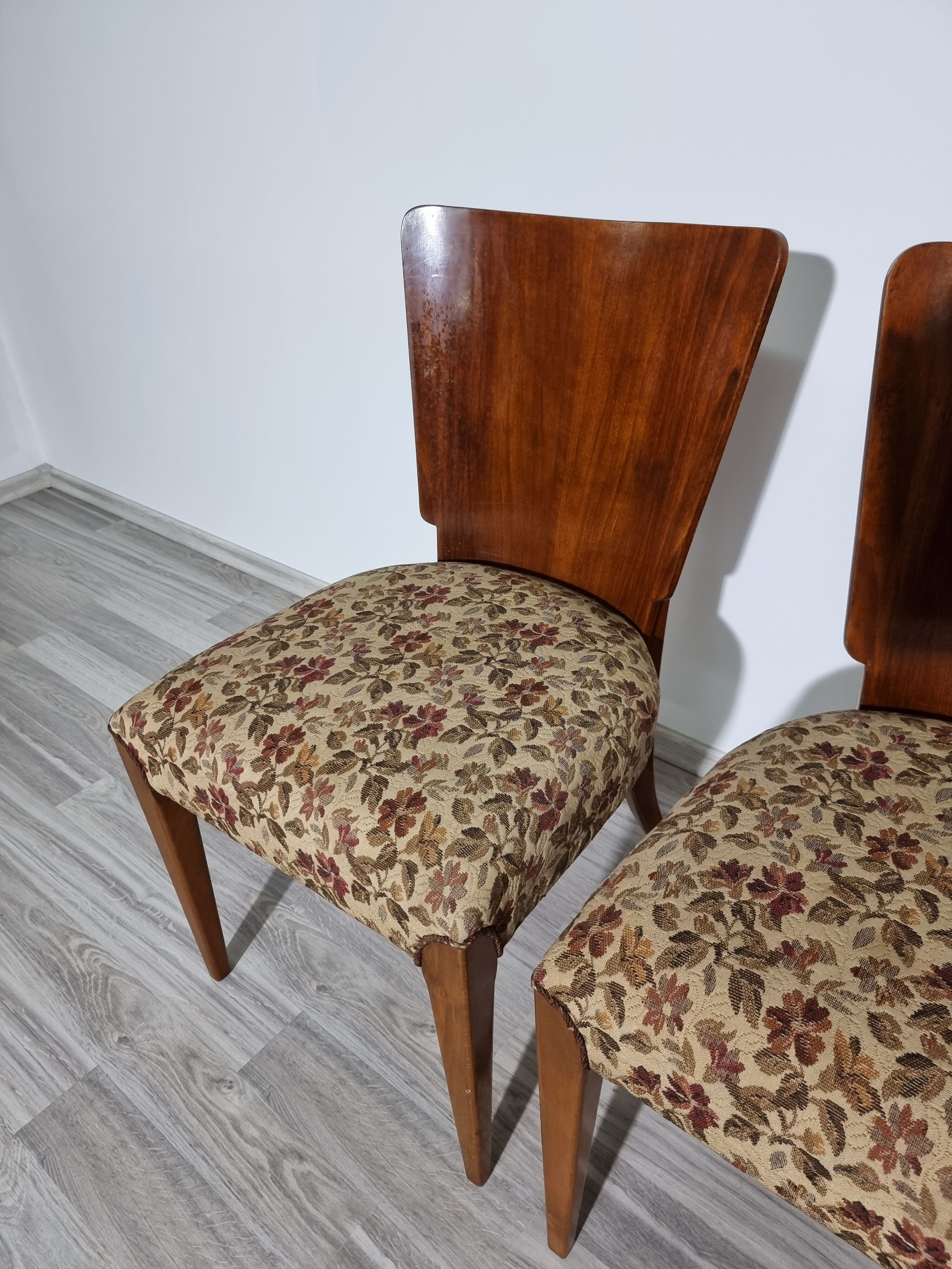 Dining chairs by Jindrich Halabala