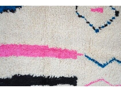 Colorful Berber carpet 207 x 128cm
