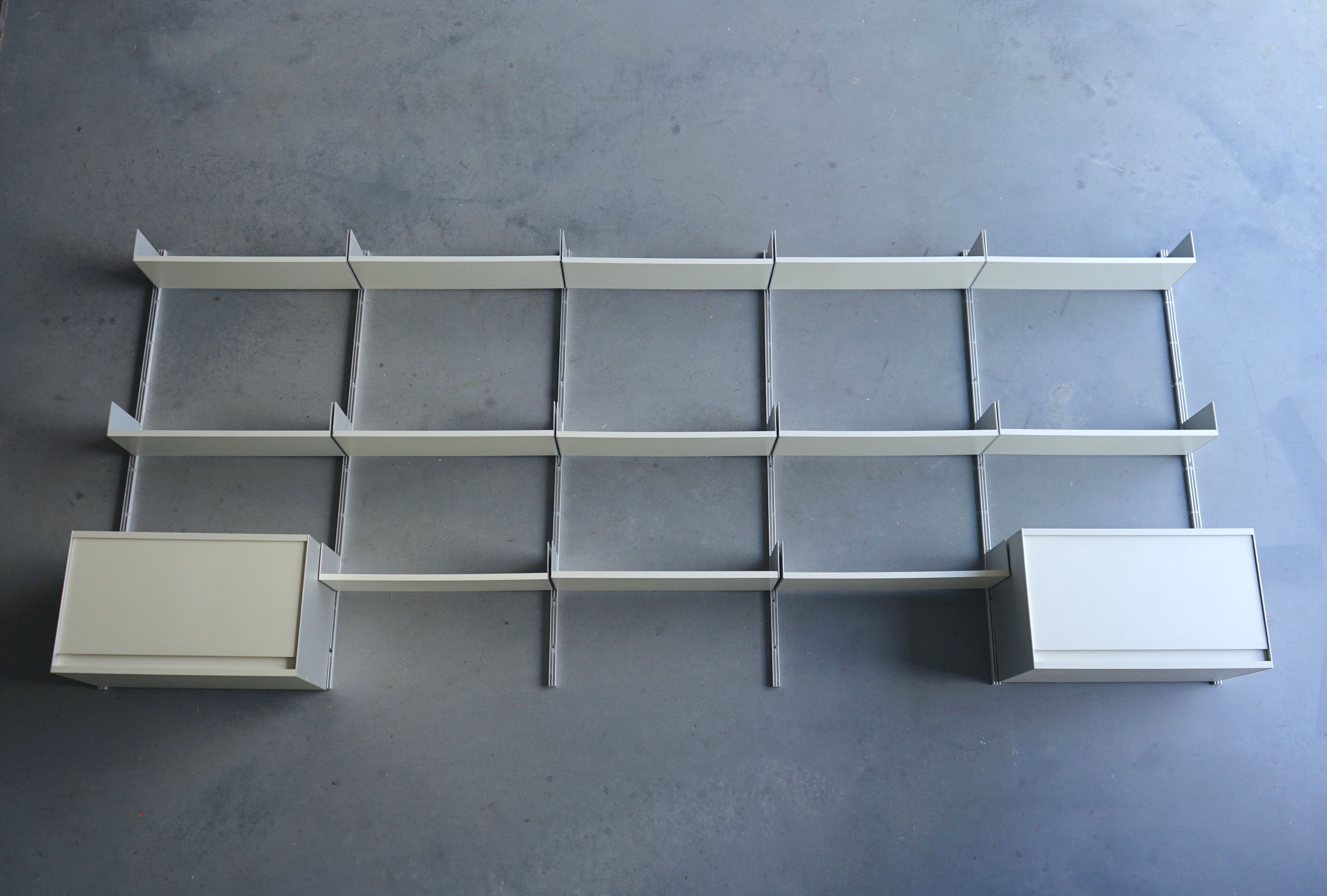 Wall Shelving Unit model 606 by Dieter Rams for Vitsoe. 1960s