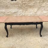 Table de style Louis XV en acajou relookée dessus bois naturel