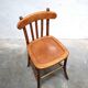Chaise de bar vintage en bois par les éditions Luterma
