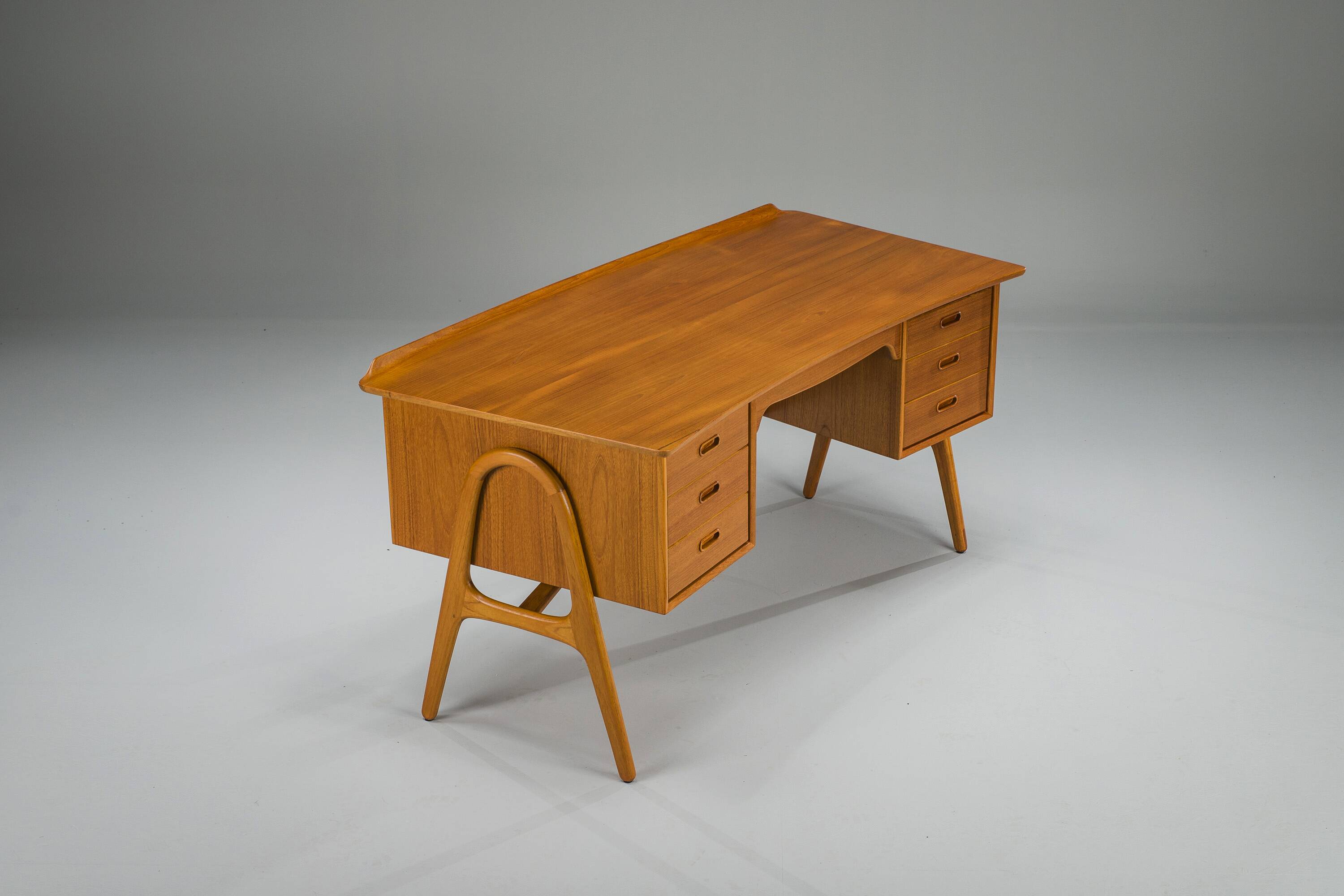 Mid-Century Danish Teak Desk by Svend Åge Madsen for Sigurd Hansen, 1950s