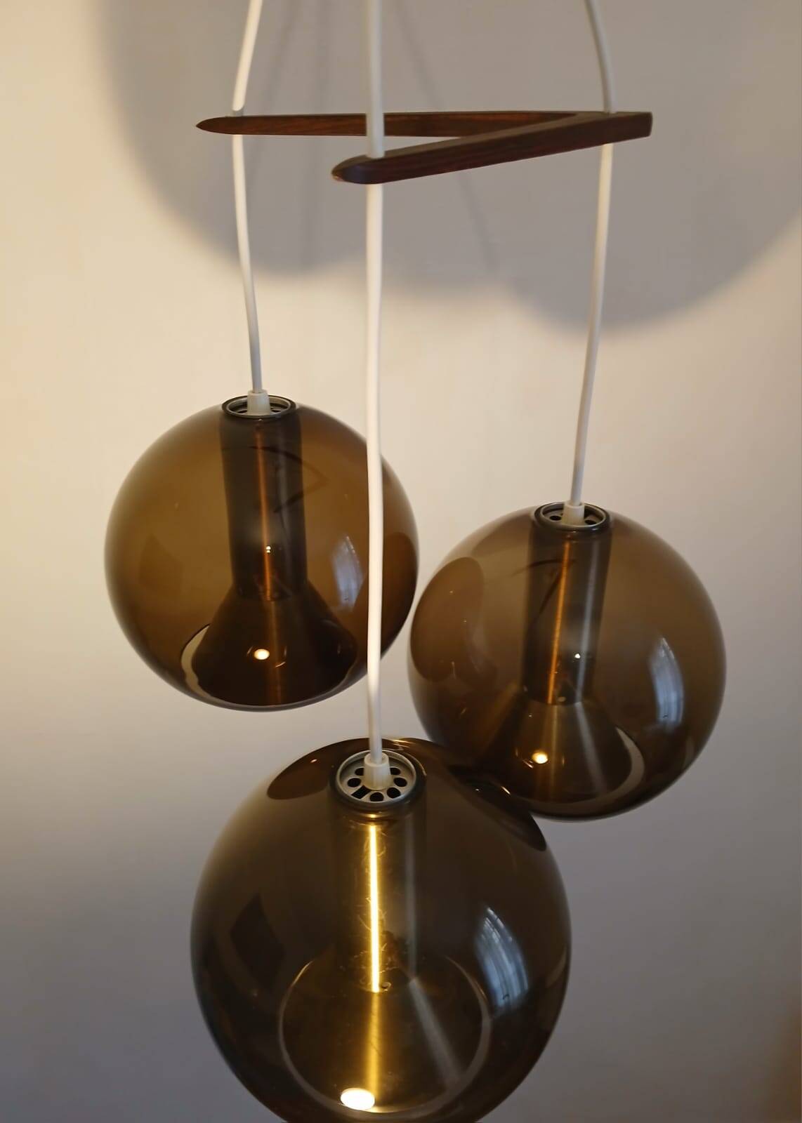 Suspension triple "Globe" by Frank Ligtelijn for Raak – Original edition