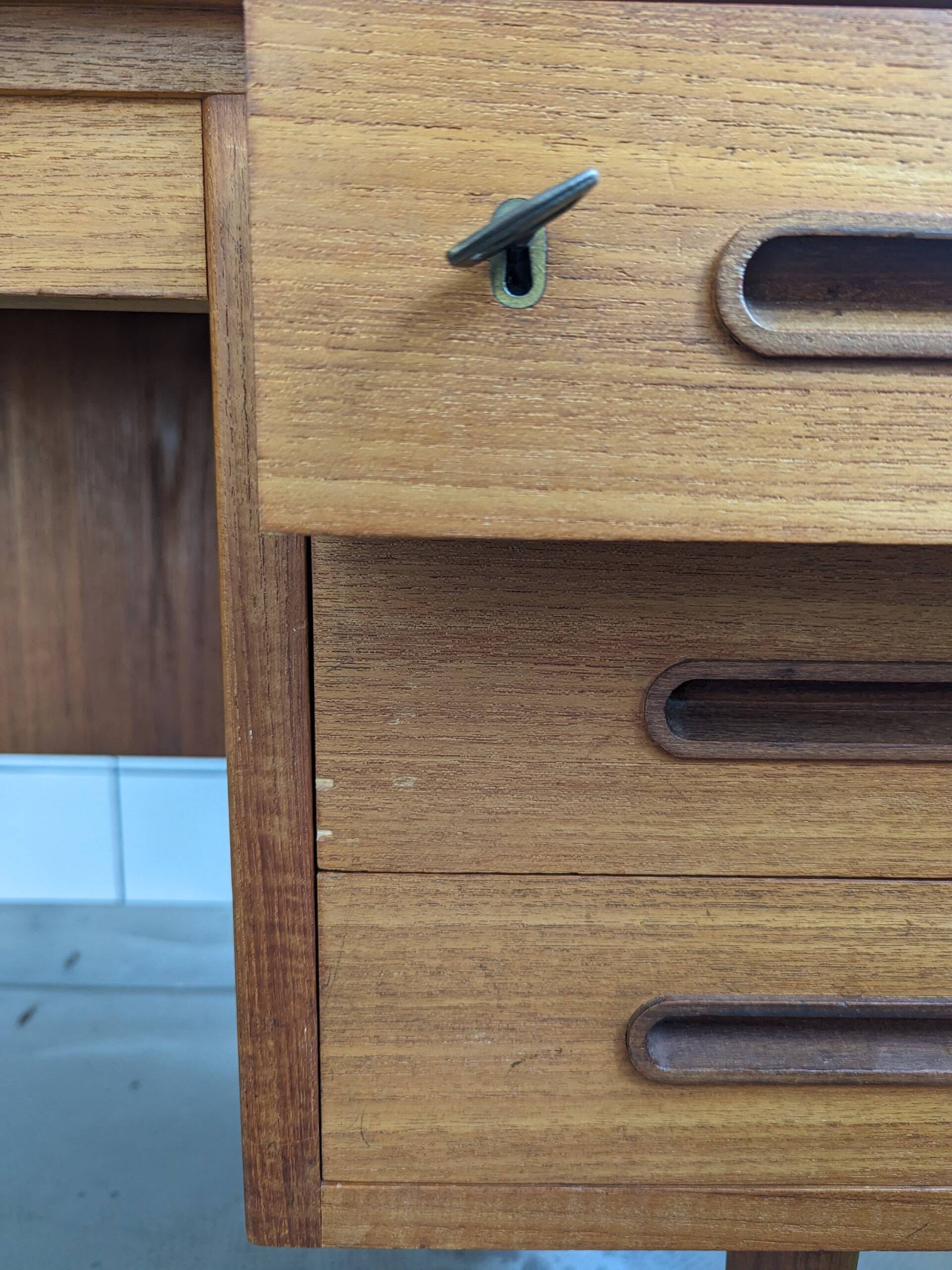 Scandinavian 'double-sided' desk