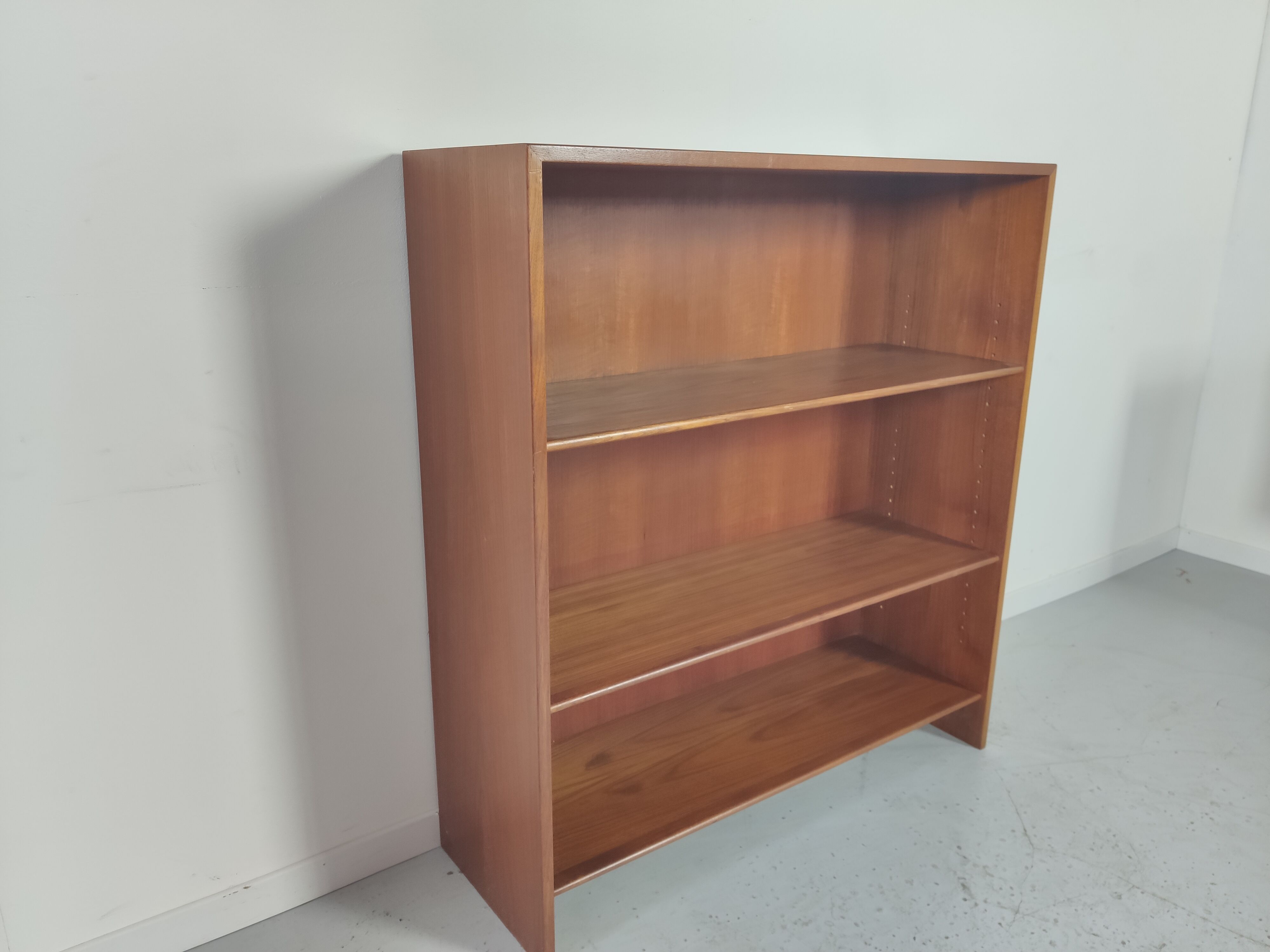 Hans Wegner teak shelf library for RY Möbler 1959
