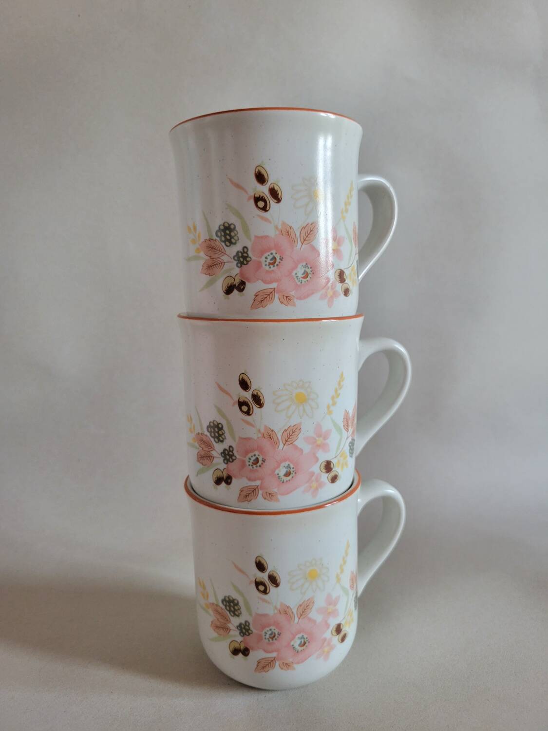 Flowery mugs
