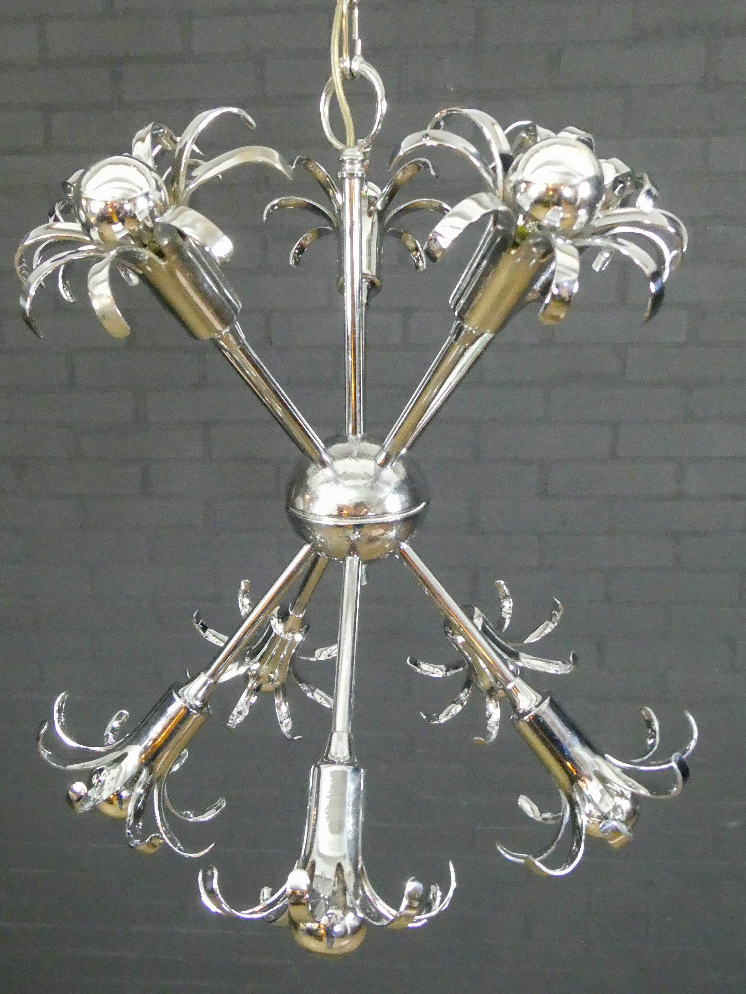 Modern hanging lamp 'Sputnik flowers'