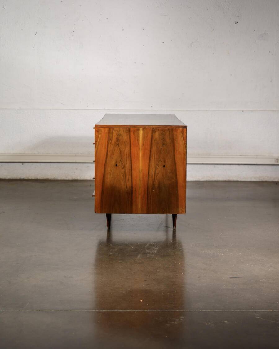 Large desk in walnut burl