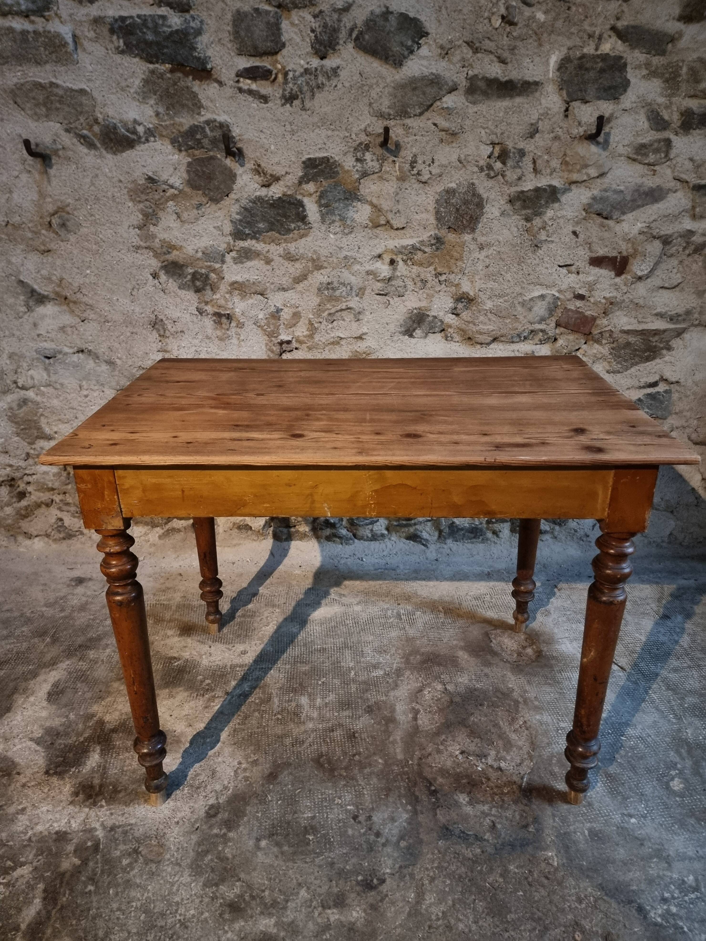Vintage French farmhouse table, 1920s–1930s