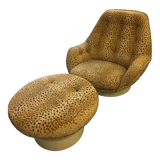 Armchair and ottoman / coffee table karate model Michel Cadestin for Airborne