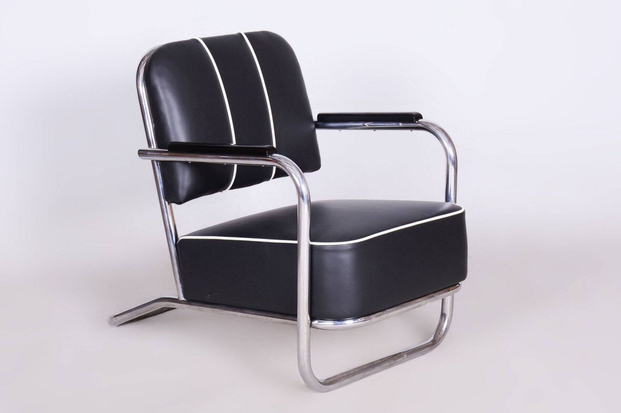 Bauhaus Lounge Chairs in Leather from Mücke Melder, 1930s, Set of 2