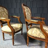 Paire de fauteuils de style Louis XVI