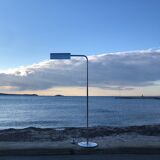 70s e-reader in chrome-plated steel sleek design