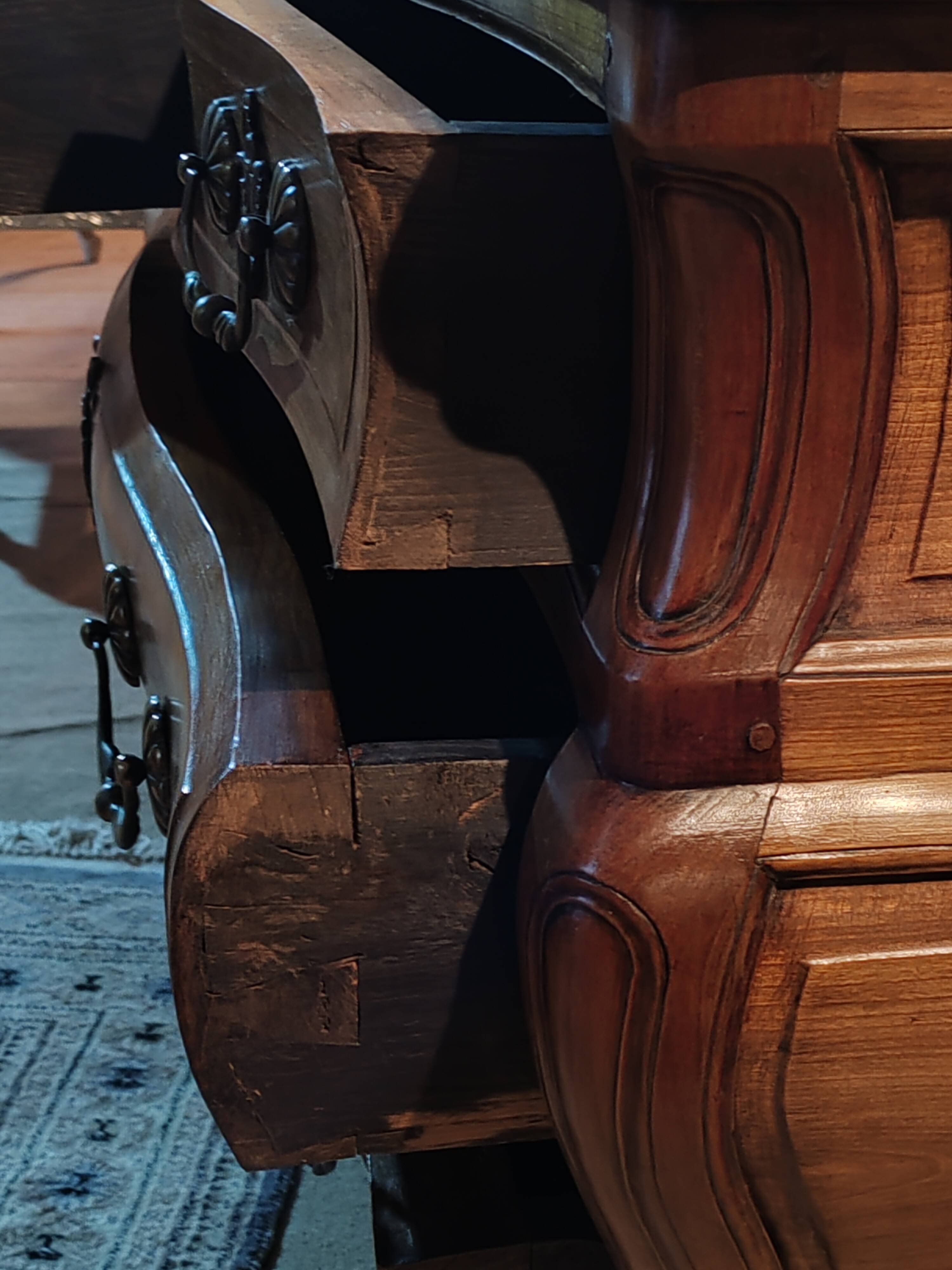 Louis XV style chest of drawers, Bordeaux type