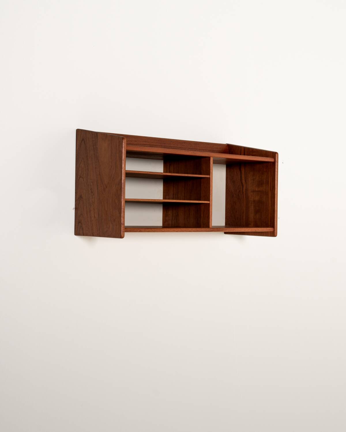 Scandinavian teak wall shelf, 1950s/1960s