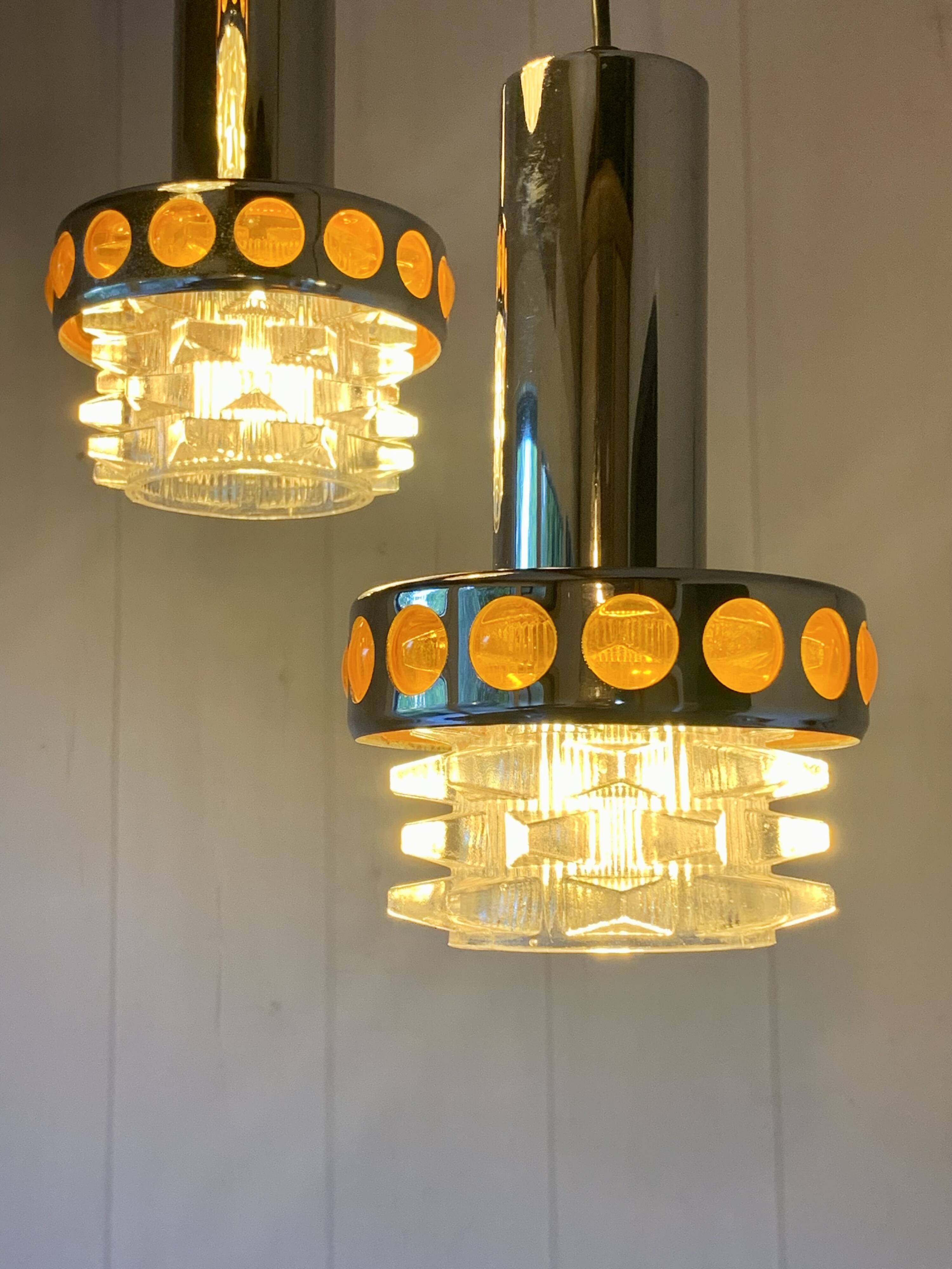 Raak Amsterdam Space 3-light cascade pendant light, age 70'
