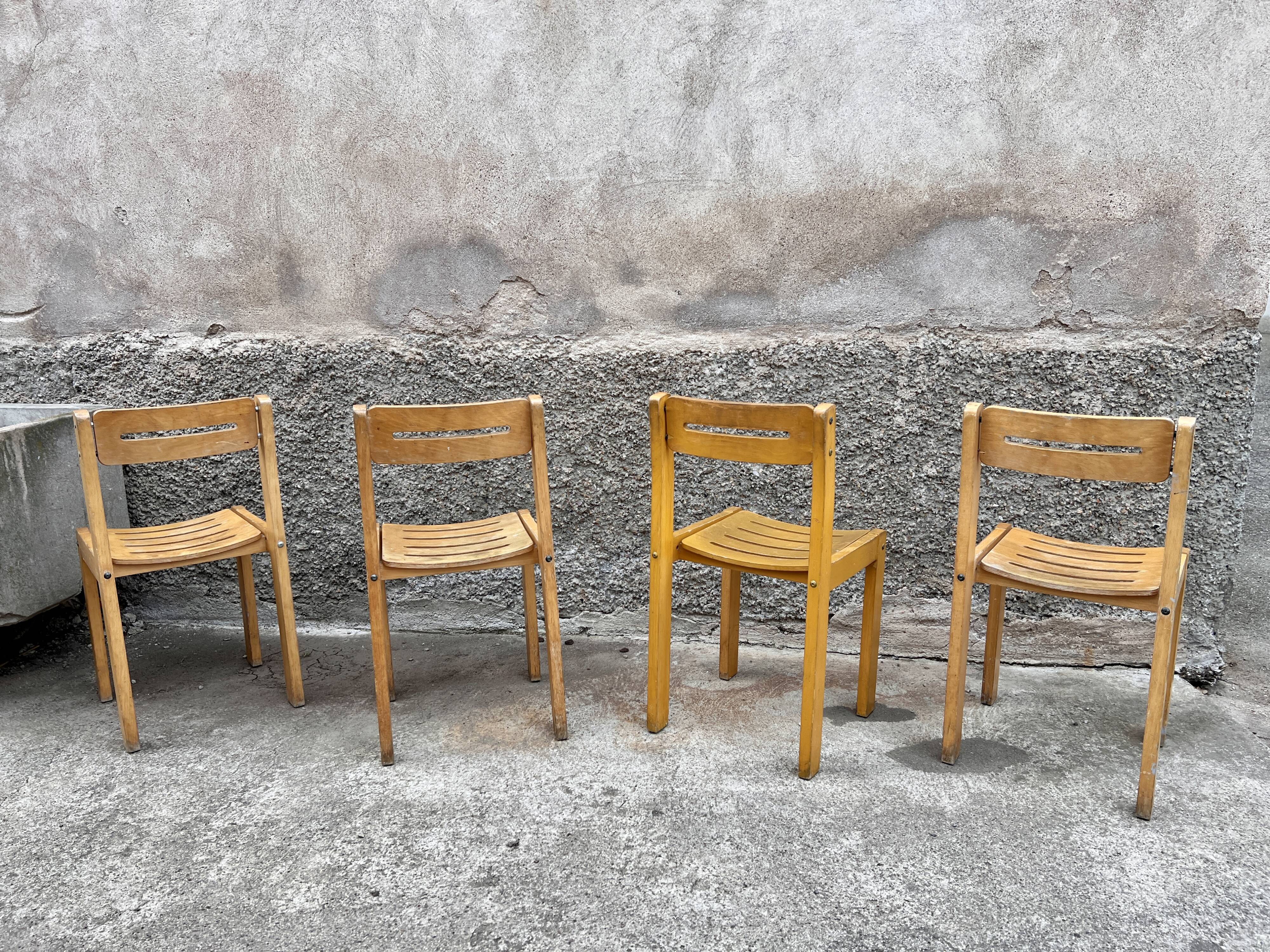 Series of 4 wooden chairs sornay style