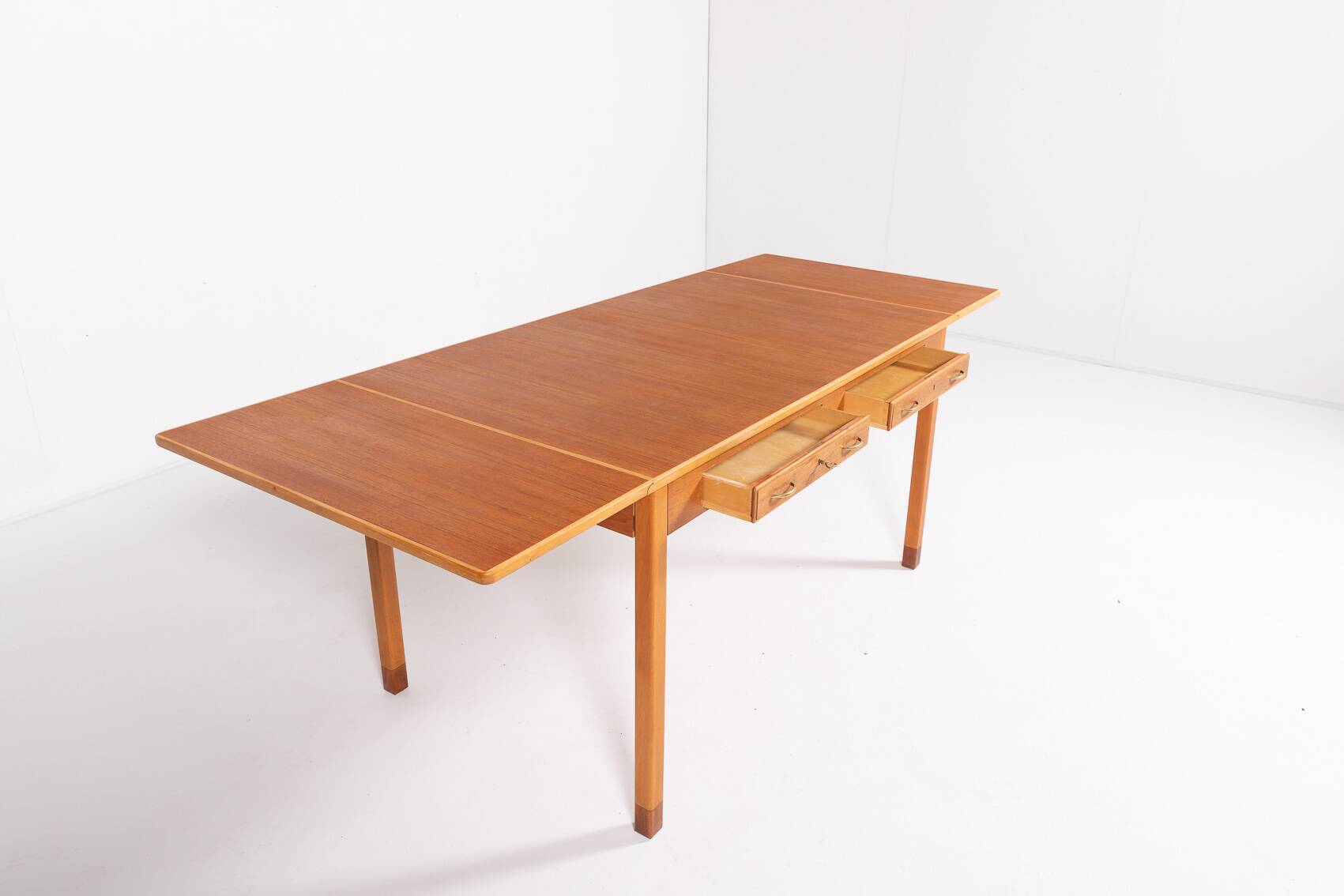 Mid-Century David Rosen extendable table from Nordiska Kompaniet, Sweden 1950's