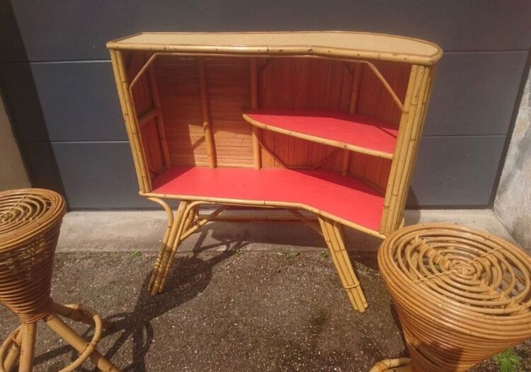Rattan bar and stools