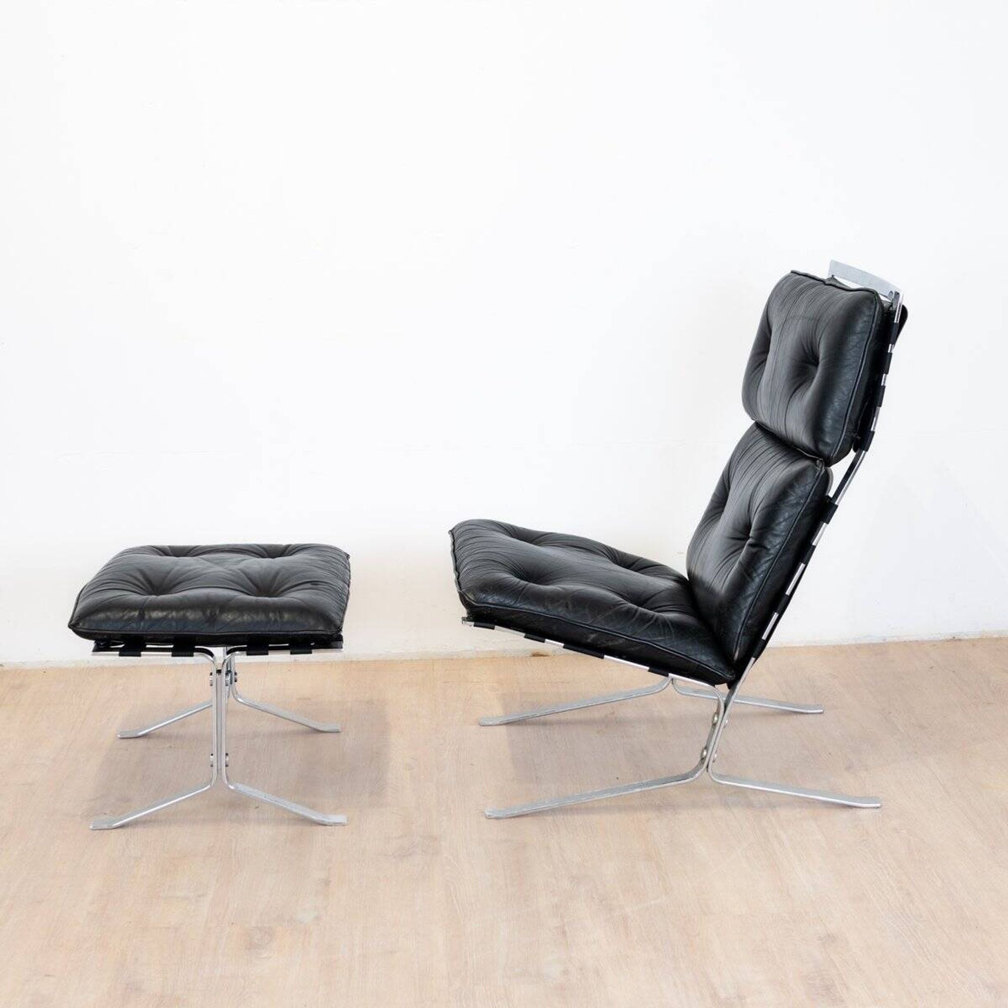 High armchair and ottoman Joker by Olivier Mourgue for Airborn, 1964
