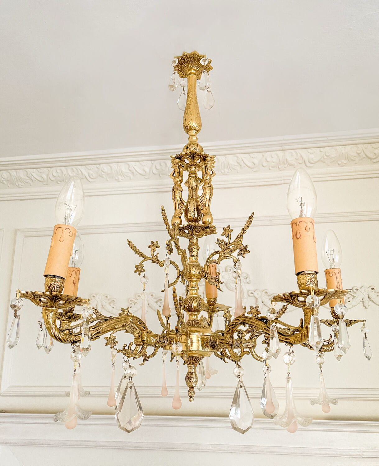 Lustre ancien en bronze à 5 bras avec verre de Murano rose et cristal