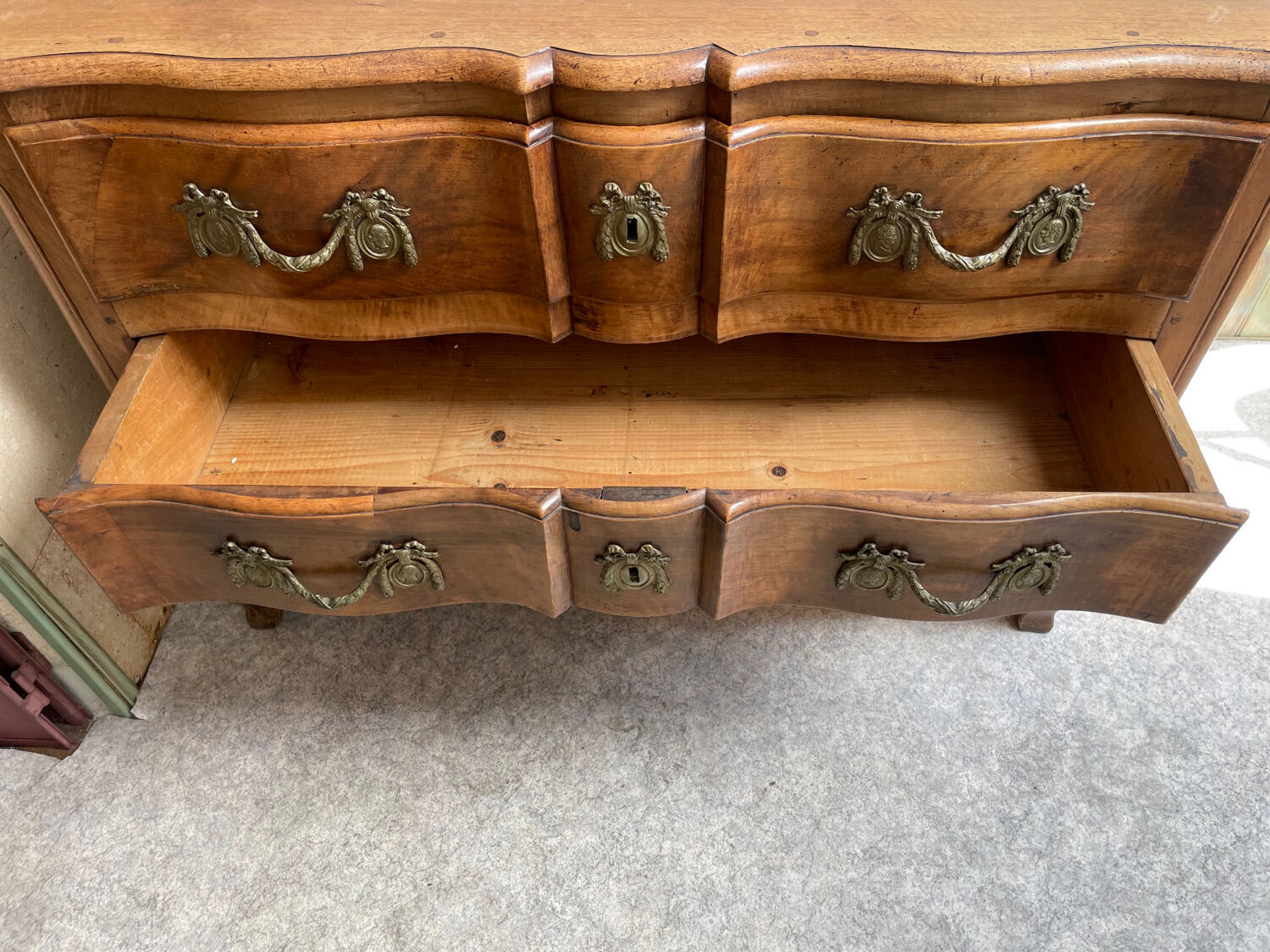 Louis XIV style crossbow chest of drawers