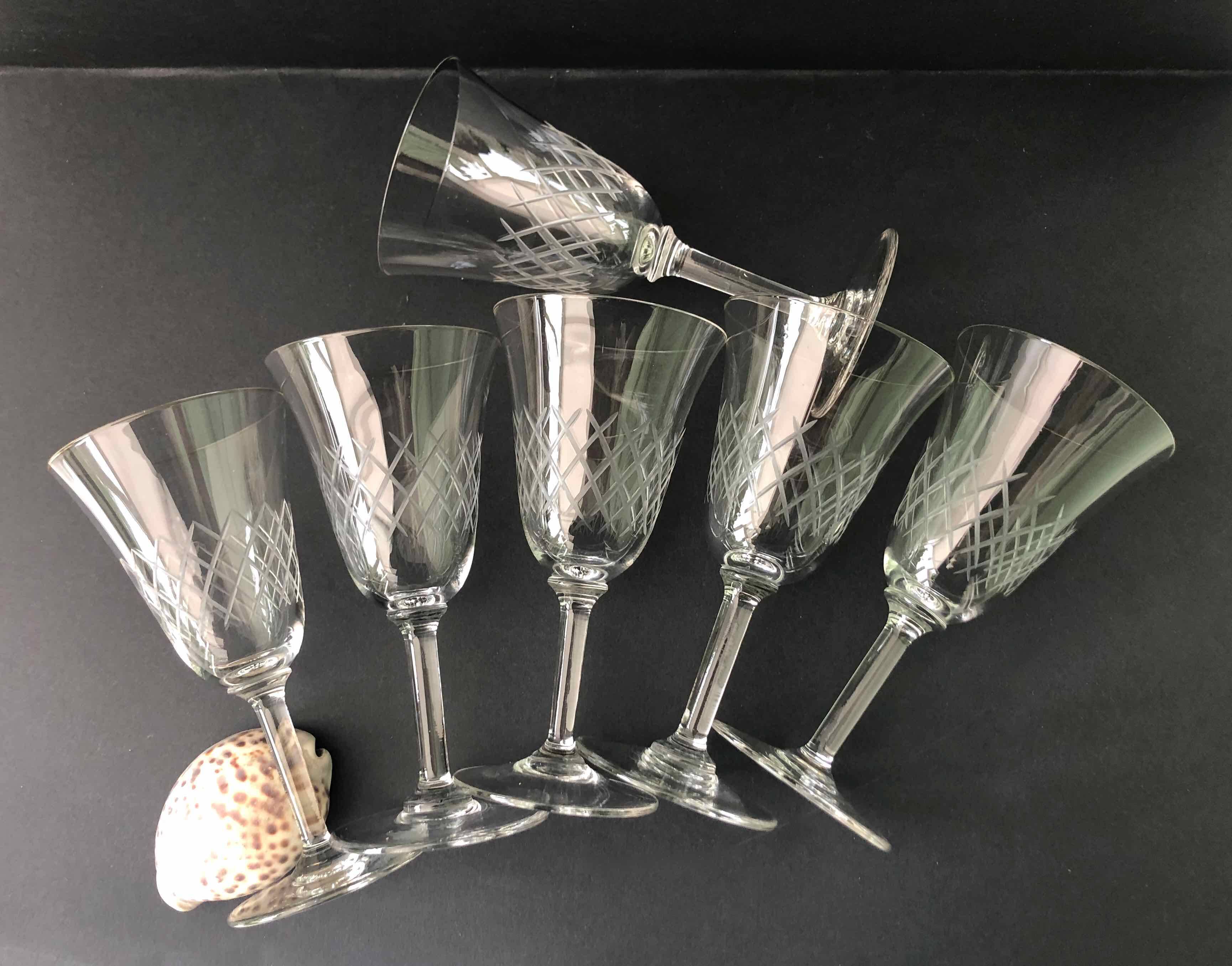 6 engraved wine glasses