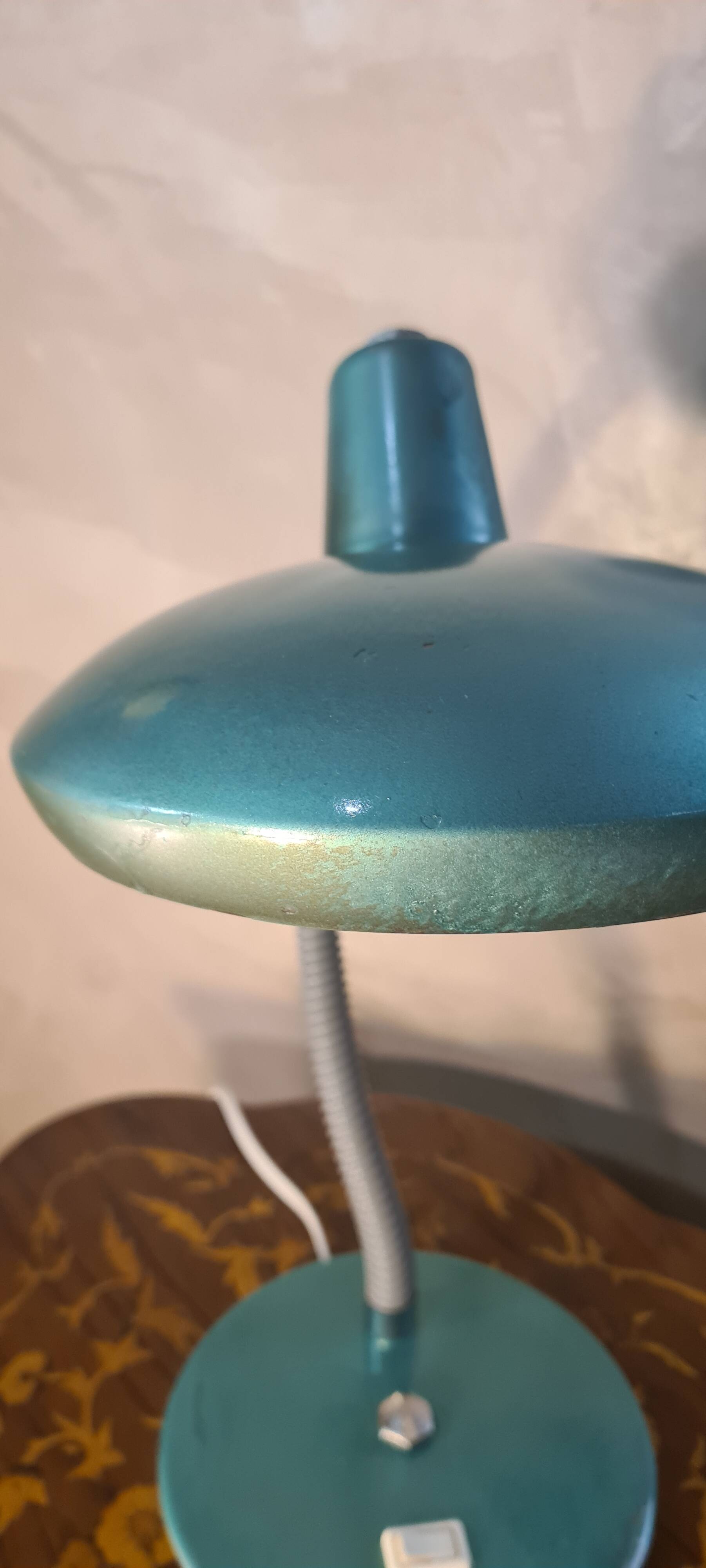 Italian design desk lamp, green metal, Fase style, 1970s, adjustable, flexible