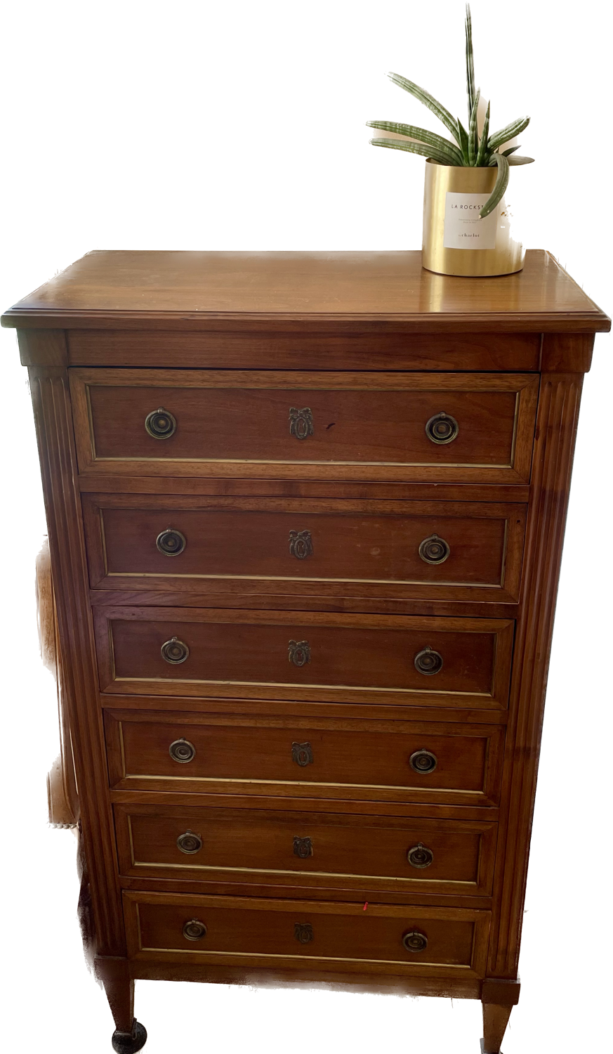 Chest of drawers