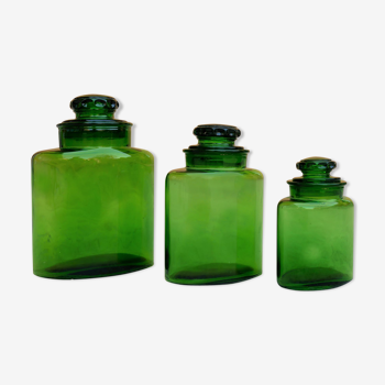 Series of 3 vintage glass jars